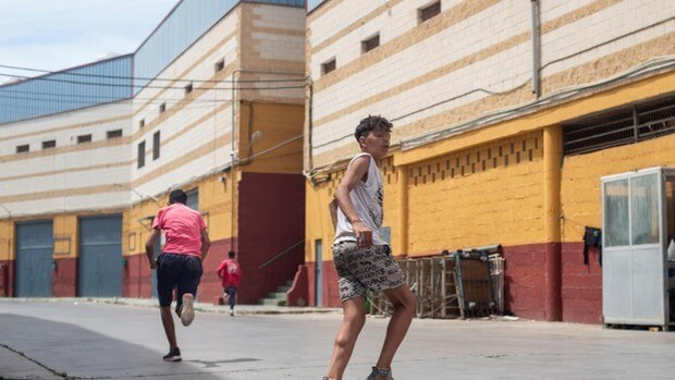 Menores en las calles de Ceuta