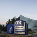 Los CDC insinúan cambios en cronograma de vacunación en parte por los casos de inflamación cardiaca | Moderna | Centros para el Control y la Prevención de Enfermedades | variante delta