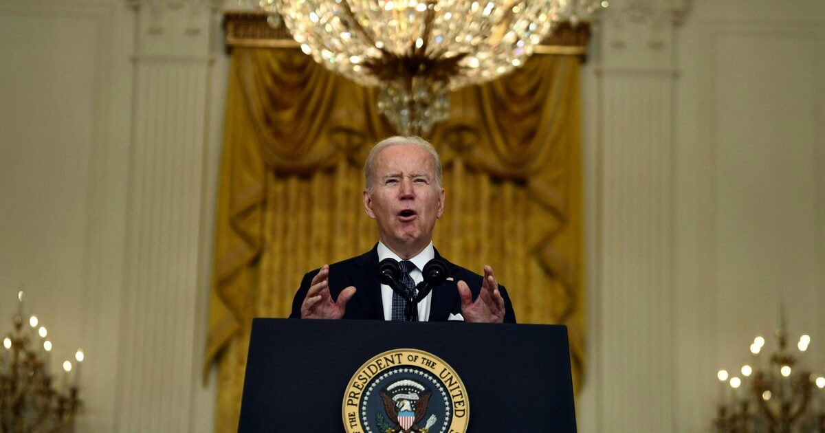 Moscou annonce le retrait de dizaines de milliers de soldats, Joe Biden veut donner sa chance à la diplomatie: notre suivi de la crise ukrainienne