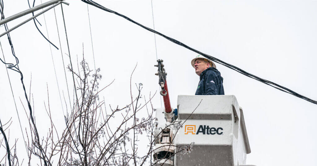 Winter Storm Disrupts U.S. With Power Outages and Icy Roads - Caribbean ...